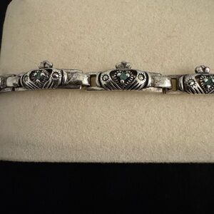 Vintage-Inspired Silver Bracelet with Green Details
